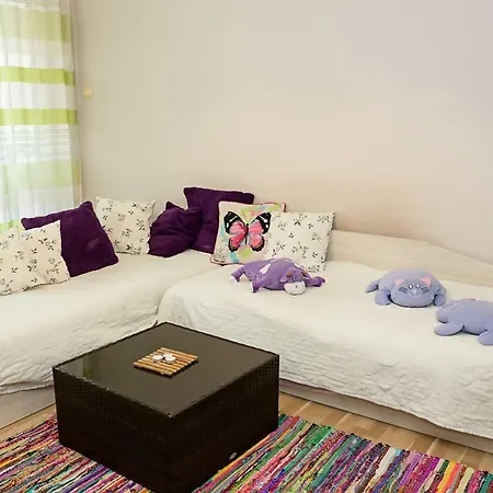 Bright & Central 1-Bd Apt. With Terrace In Varna * וארנה