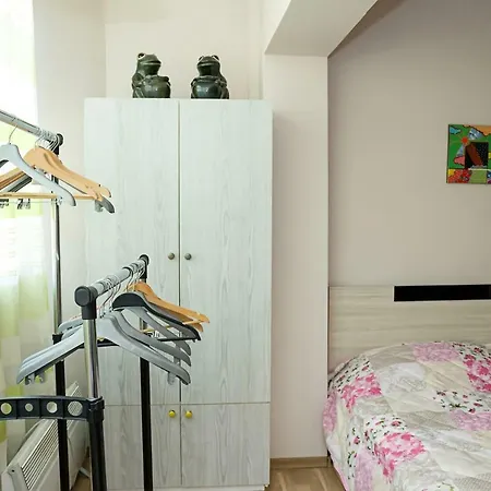 Bright & Central 1-Bd Apt. With Terrace In Varna דירה *