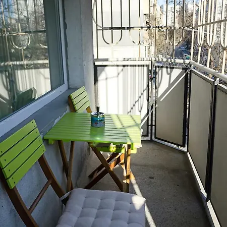 Bright & Central 1-Bd Apt. With Terrace In Varna וארנה