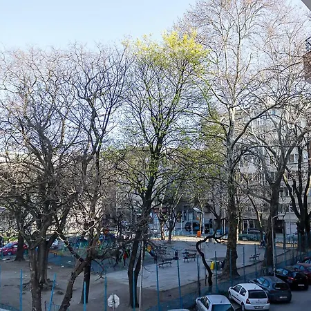 Bright & Central 1-Bd Apt. With Terrace In Varna